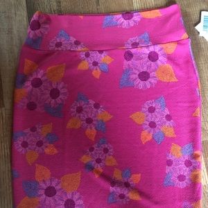 LuLaRoe Cassie BNWT size large